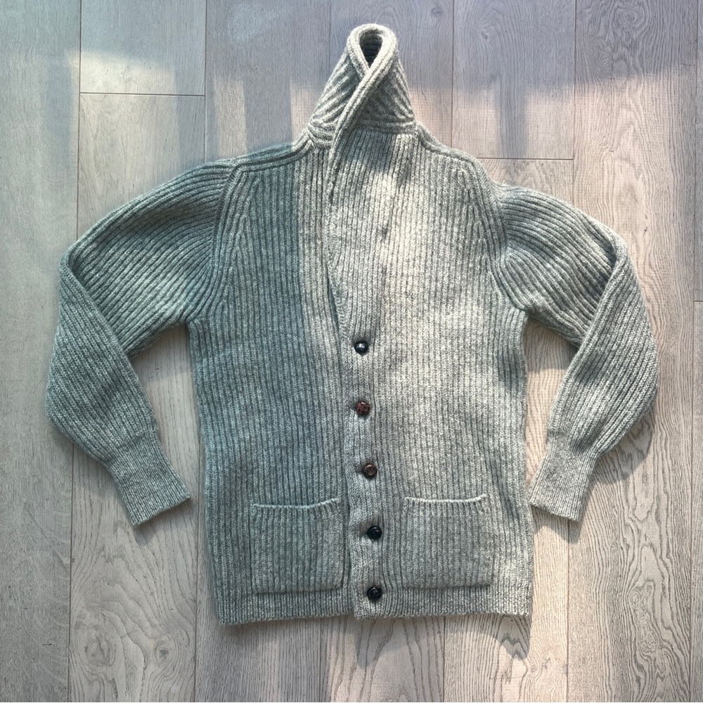 Vintage Allen Solly 100% Wool Cardigan Sweater in Gray Men’s Size S